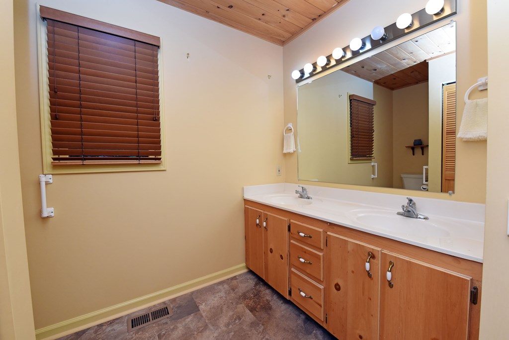 452 Blue Ridge Trail Morganton, GA 30560 - Photo 35 of 69 Gallery Image 35