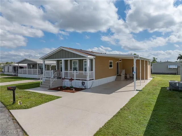 an aerial view of a garden