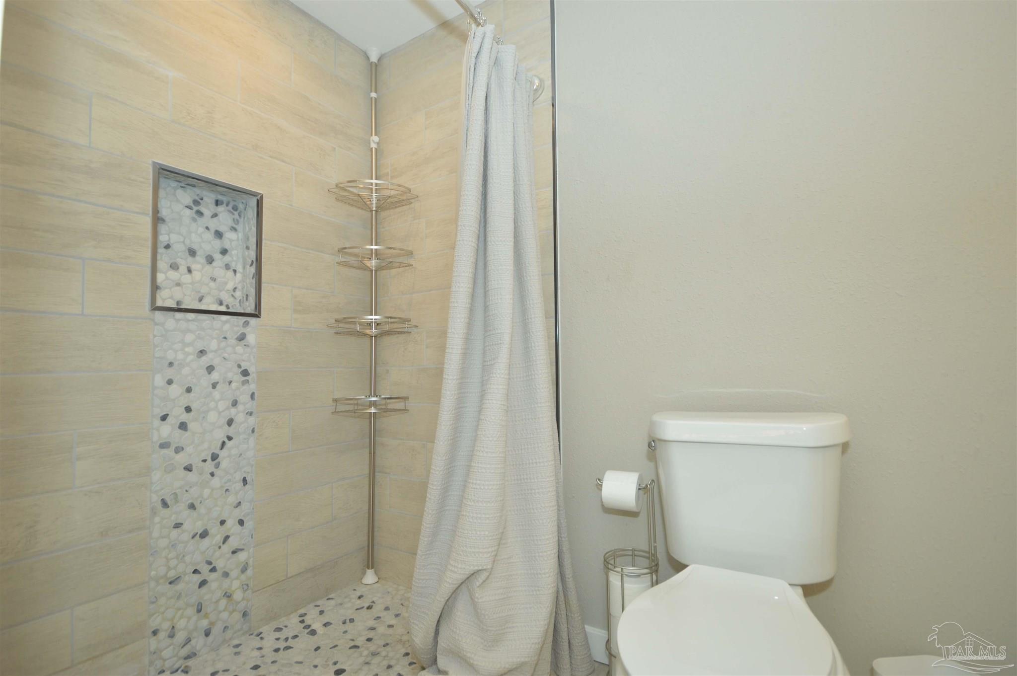 324 Bryant Road Pensacola, FL 32507 - Photo 22 of 43 Gallery Image 22