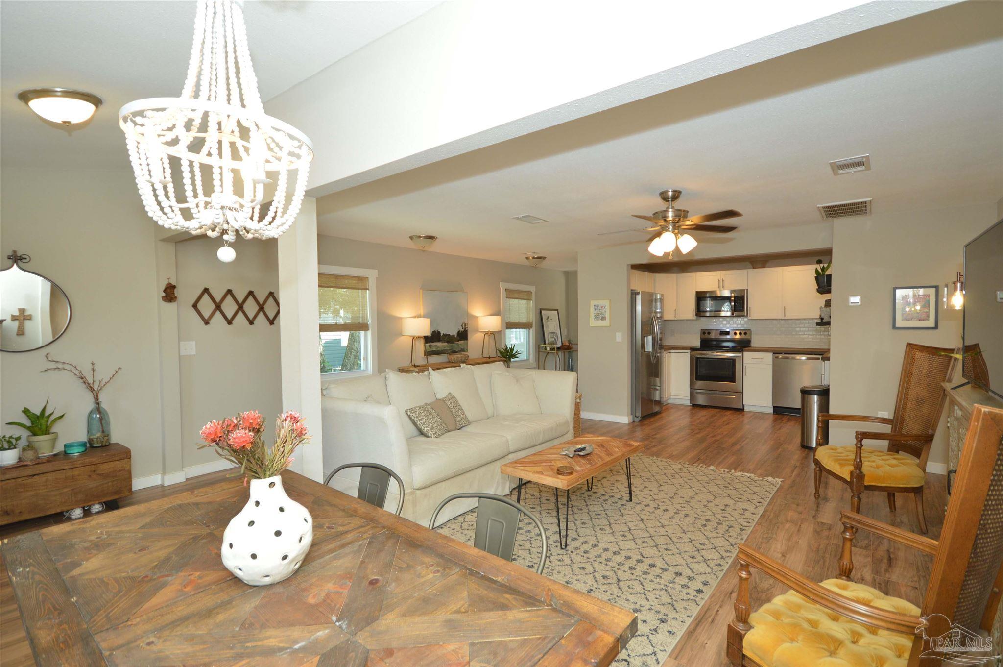 324 Bryant Road Pensacola, FL 32507 - Photo 8 of 43 looking toward family room