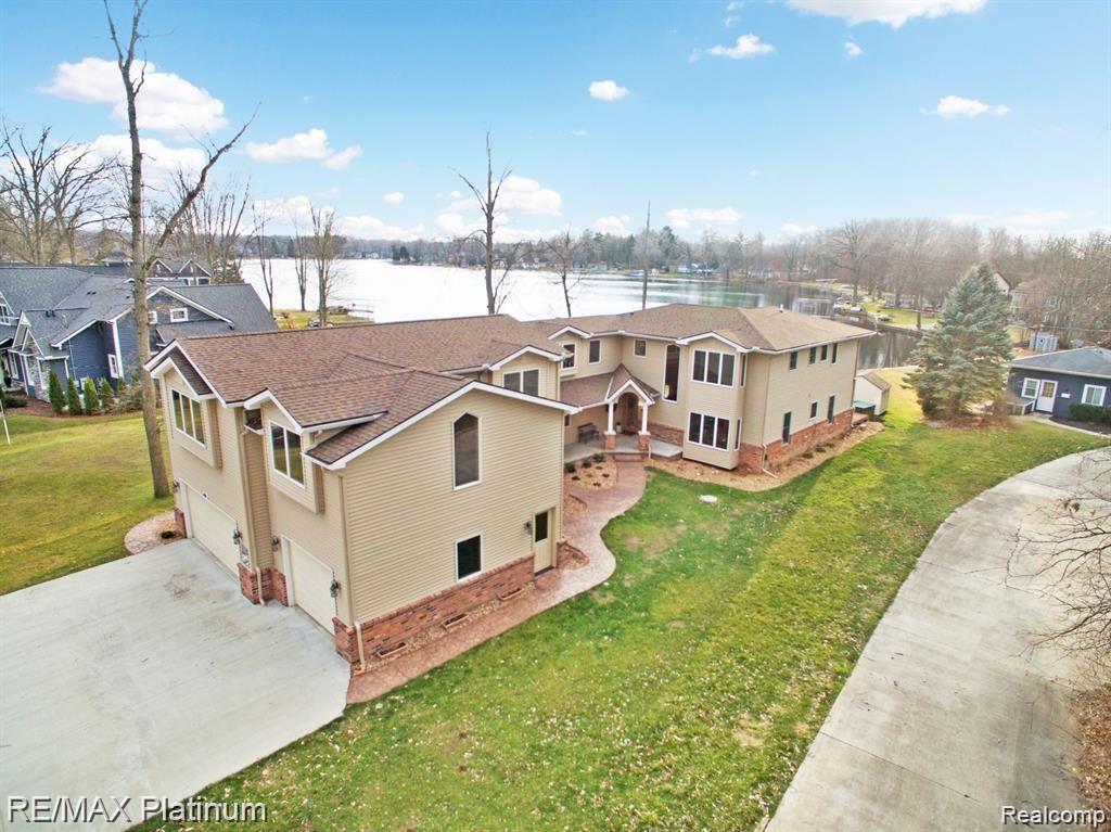 10106 Imus Road Pinckney, MI 48169 - Photo 3 of 38 10106 Imus
