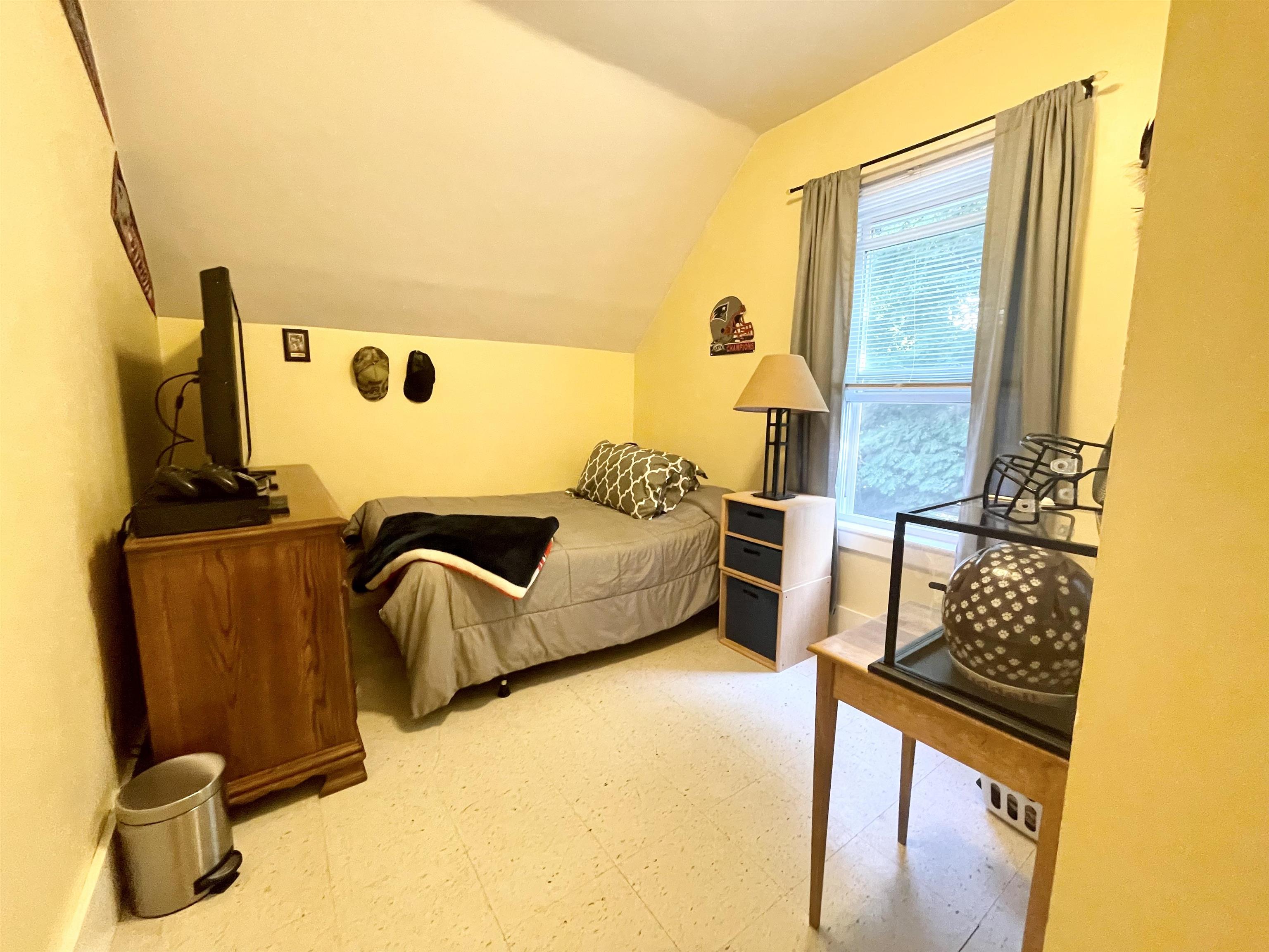 15 Earle Street Rockingham, VT 05101 - Photo 34 of 40