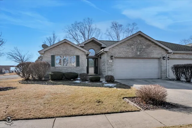 $259,000 | 1 Hilgert Court, Grant Park, IL 60940