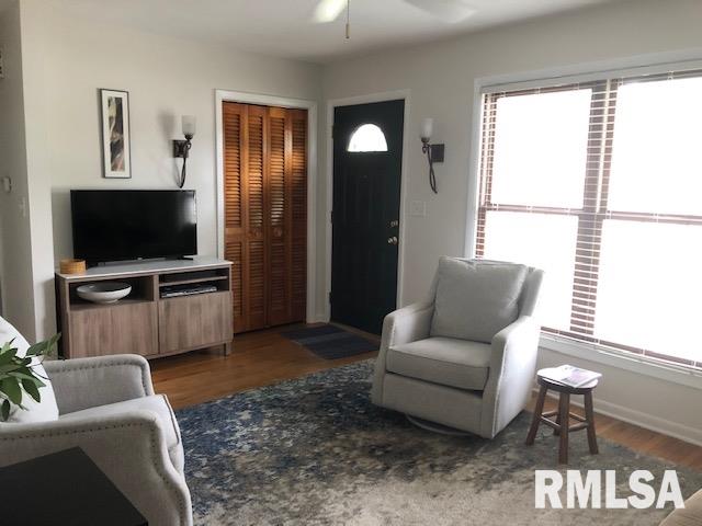 2121 East Sangamon Avenue Springfield, IL 62702 - Photo 5 of 19