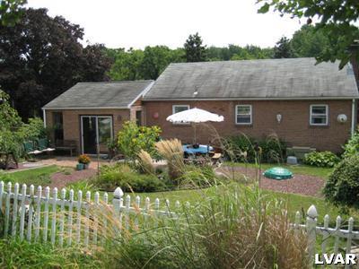 2559 Easton Road Hellertown, PA 18055 - Photo 2 of 11 Gallery Image 2