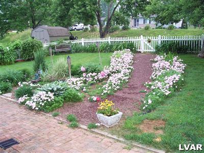 2559 Easton Road Hellertown, PA 18055 - Photo 3 of 11 Gallery Image 3