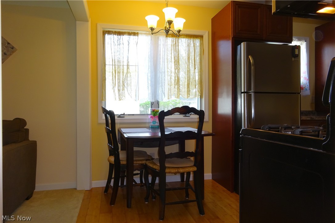 6797 Franke Road Cleveland, OH 44130 - Photo 11 of 24