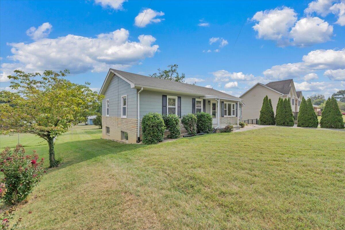 1913 Kiska Road Salem, VA 24153 - Photo 41 of 44 44-MIB02056