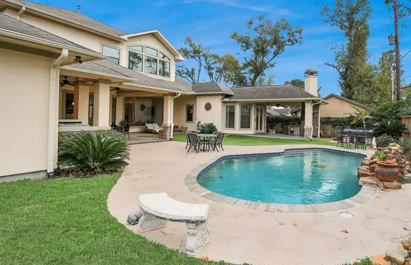 $9,500 | 1611 Lynnview Drive, Houston, TX 77055