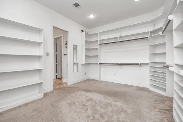 $9,500 | 1611 Lynnview Drive, Houston, TX 77055