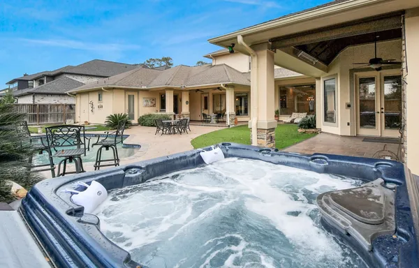 $9,500 | 1611 Lynnview Drive, Houston, TX 77055