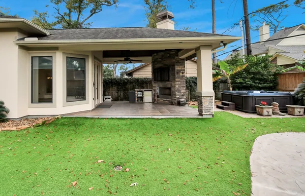 $9,500 | 1611 Lynnview Drive, Houston, TX 77055