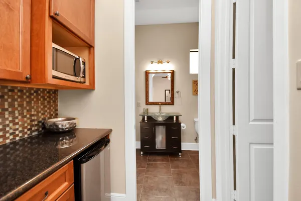 $9,500 | 1611 Lynnview Drive, Houston, TX 77055