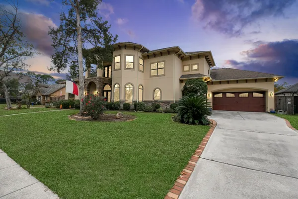 $9,500 | 1611 Lynnview Drive, Houston, TX 77055