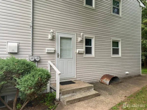 $2,600 | 123 Highland Avenue, Highland Park, NJ 08904