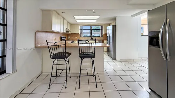 $4,750 | 8877 Southwest 36th Street, Miami, FL 33165