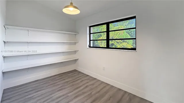 $4,900 | 8877 Southwest 36th Street, Miami, FL 33165