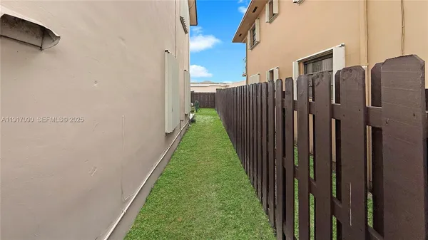 $4,750 | 8877 Southwest 36th Street, Miami, FL 33165
