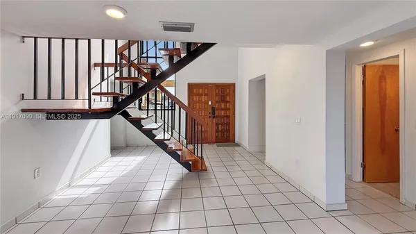 $4,750 | 8877 Southwest 36th Street, Miami, FL 33165