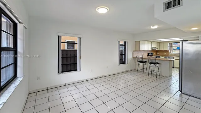 $4,900 | 8877 Southwest 36th Street, Miami, FL 33165