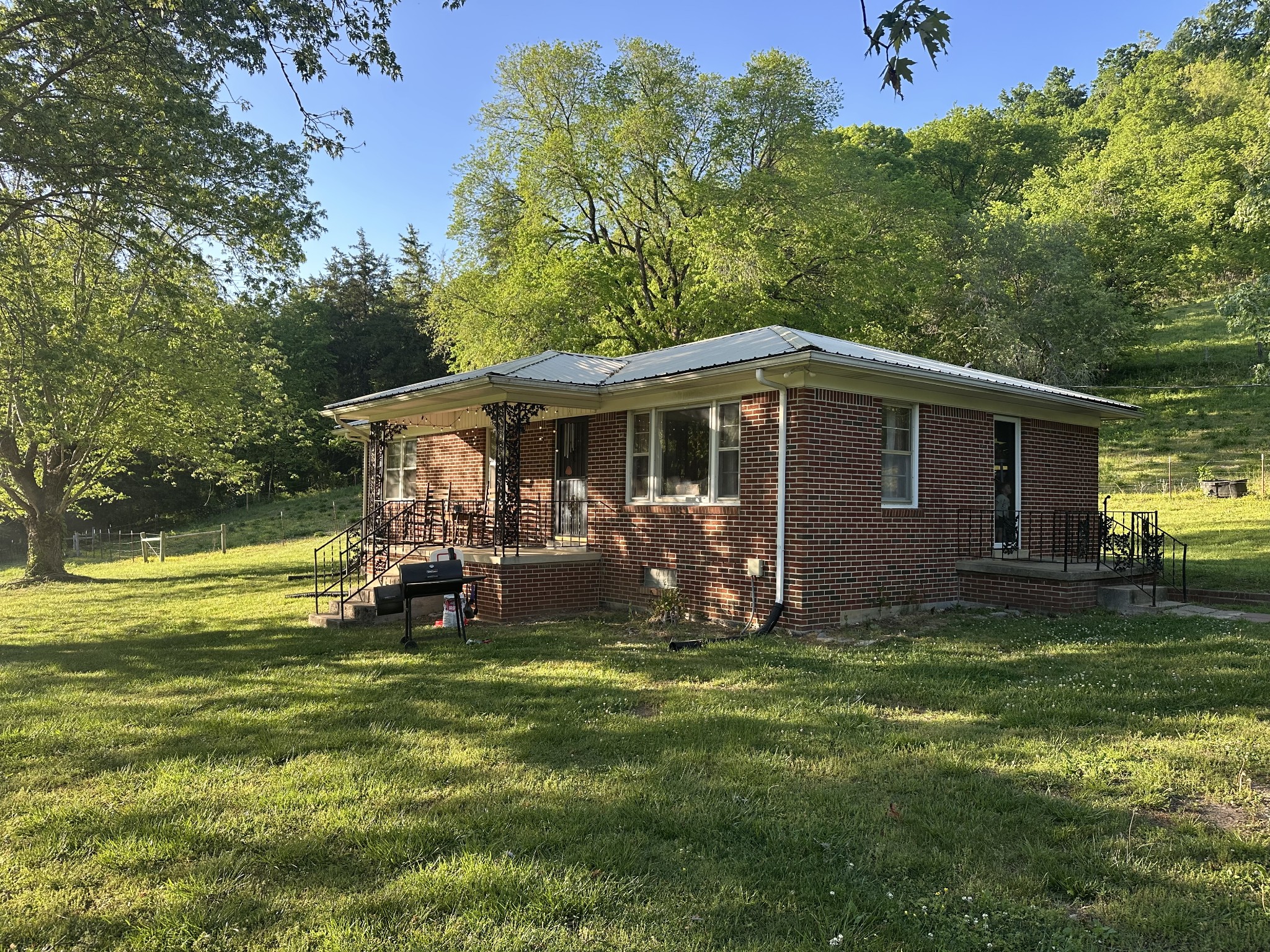 202 Maggart Road Elmwood, TN 38560 - Photo 13 of 34 a view of a house with a yard