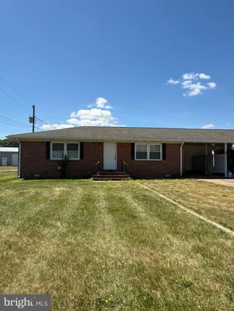 $1,550 | 1667 Monroe Bay Circle, Colonial Beach, VA 22443