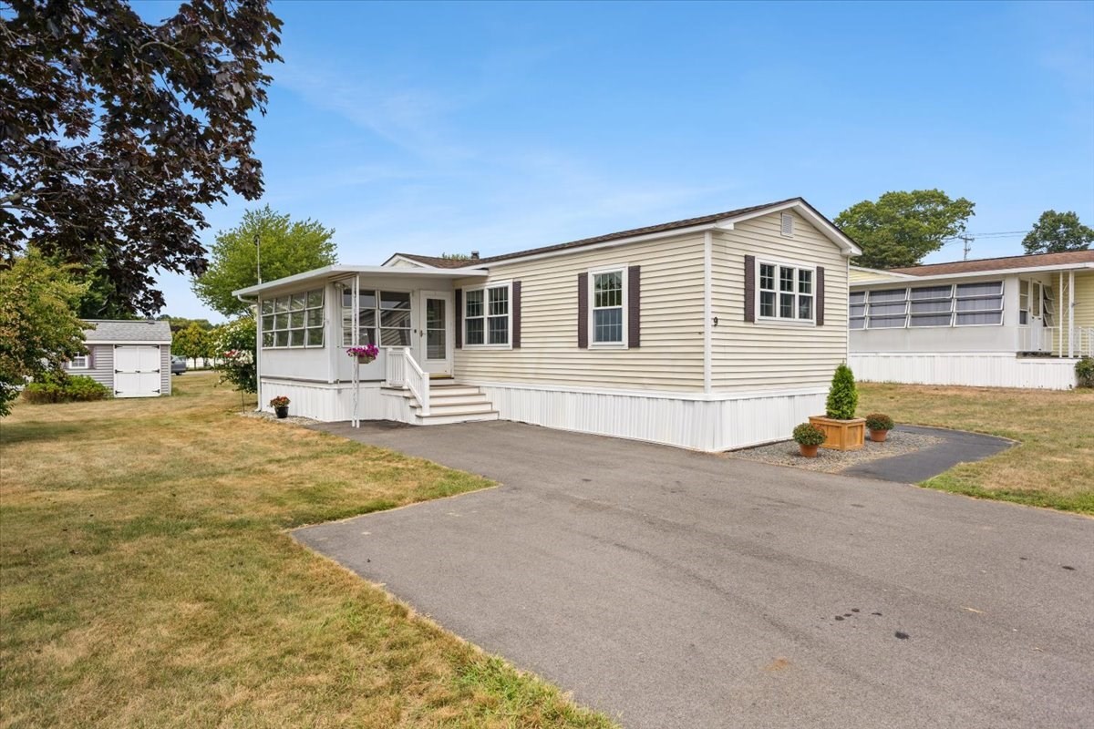 9 Puritan Road Taunton, MA 02780 - Photo 28 of 32 Gallery Image 28