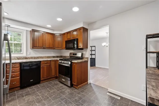 $2,900 | 2609 Fox Chase Court, Bridgeville, PA 15017