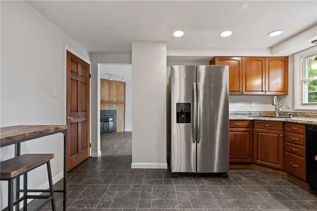 $2,900 | 2609 Fox Chase Court, Bridgeville, PA 15017