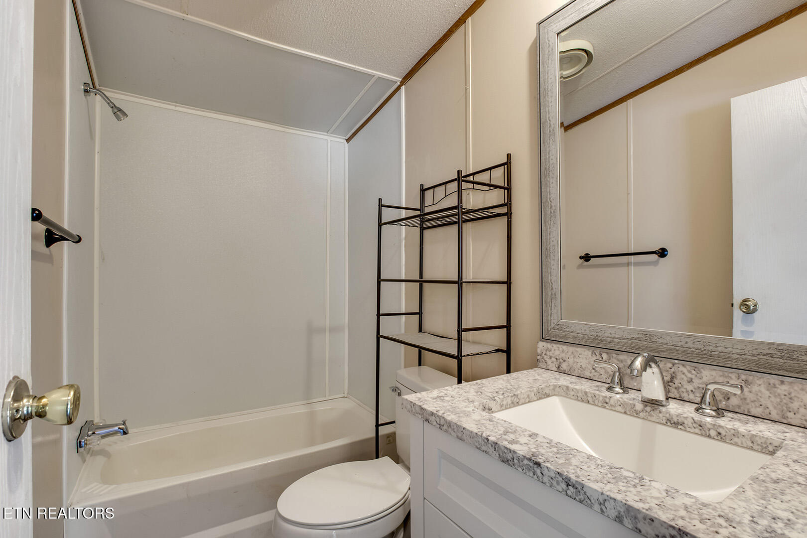 1725 Euchee Road Ten Mile, TN 37880 - Photo 26 of 34 26_EucheeRoad_1725_GuestBath