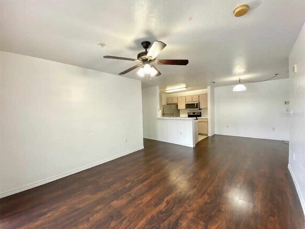 5459 Vineland Road, Unit 4201 Orlando, FL 32811 - Photo 8 of 11