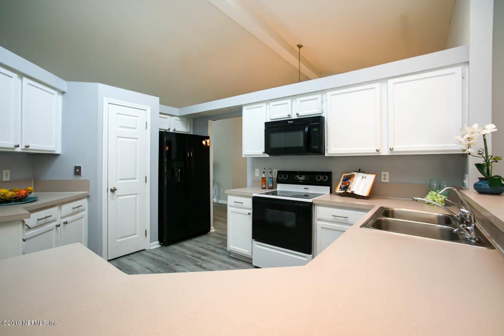 11929 Swooping Willow Road Jacksonville, FL 32223 - Photo 15 of 55 GKitchen View 2