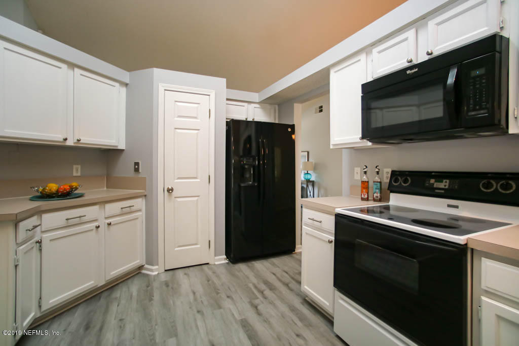 11929 Swooping Willow Road Jacksonville, FL 32223 - Photo 19 of 55 GKitchen View 7