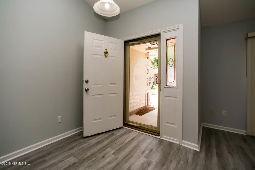 11929 Swooping Willow Road Jacksonville, FL 32223 - Photo 3 of 55 CFoyer View 1