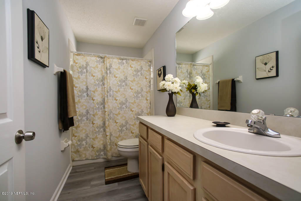 11929 Swooping Willow Road Jacksonville, FL 32223 - Photo 33 of 55 L2nd Bathroom