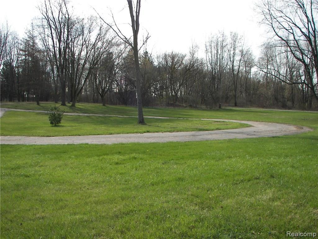 2756 Fisk Road Howell, MI 48843 - Photo 4 of 29 Lovely 5 acres!