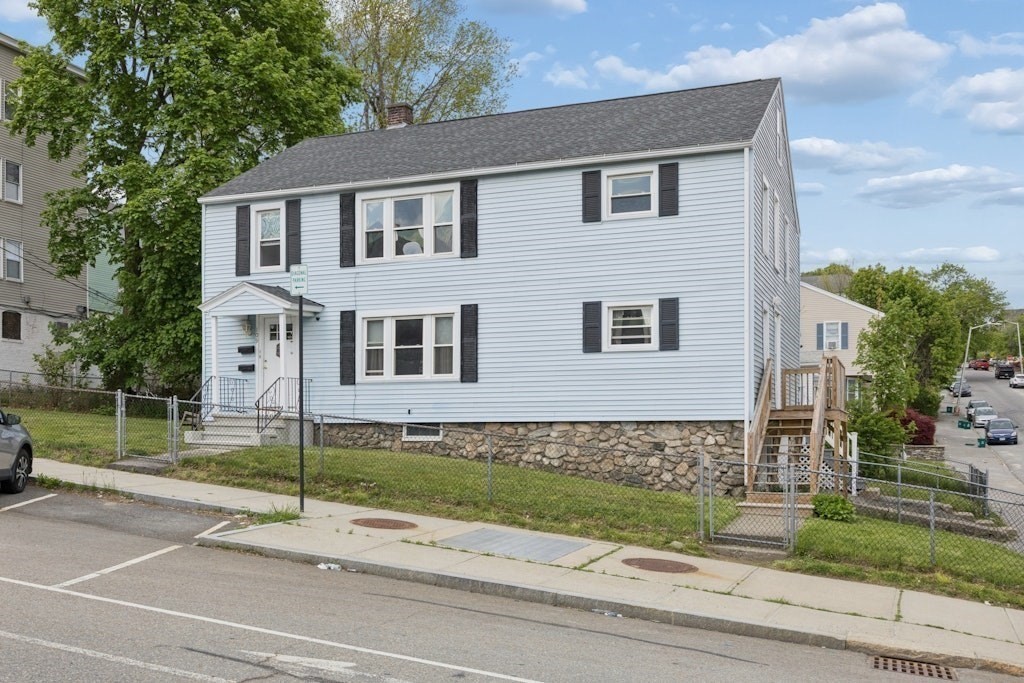 109 Hamilton Street Worcester, MA 01604 - Photo 2 of 31