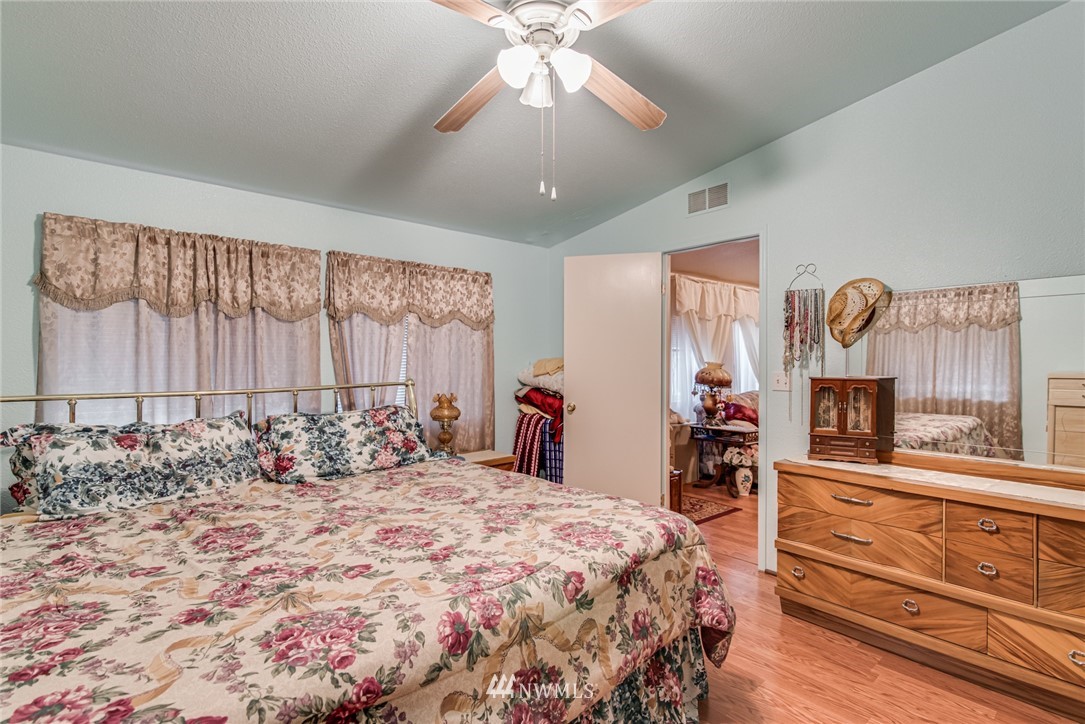 1209 Rose Valley Road Kelso, WA 98626 - Photo 16 of 25 Gallery Image 16