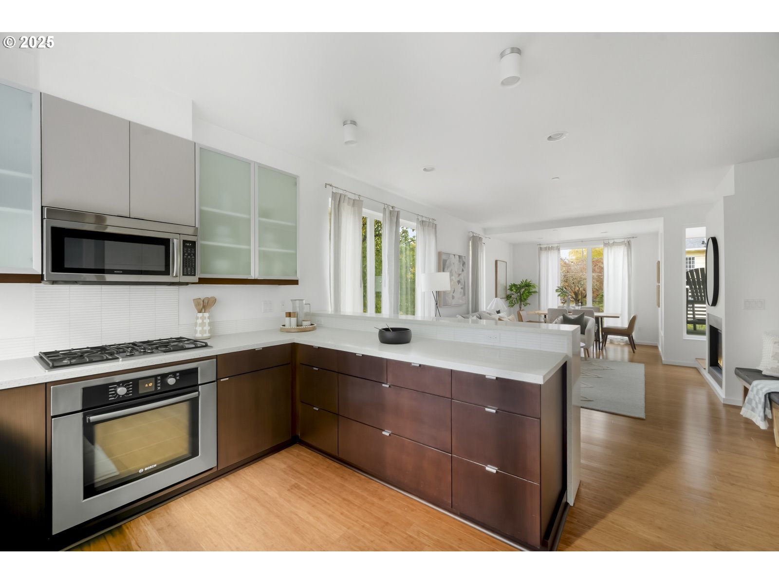 1102 Northeast Tillamook Street, Unit 5 Portland, OR 97212 - Photo 11 of 48 Kitchen