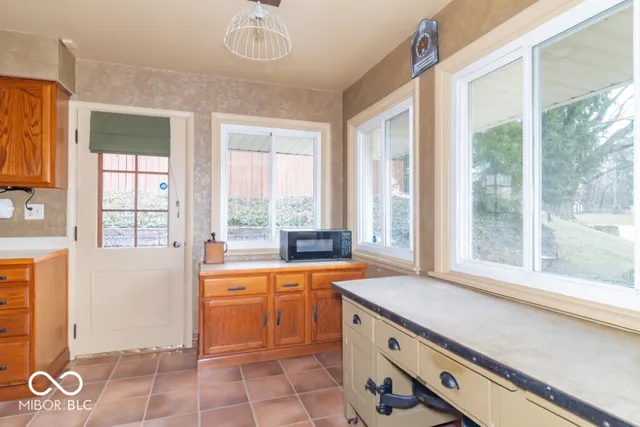 $229,900 | 520 Hawthorn Road, New Castle, IN 47362