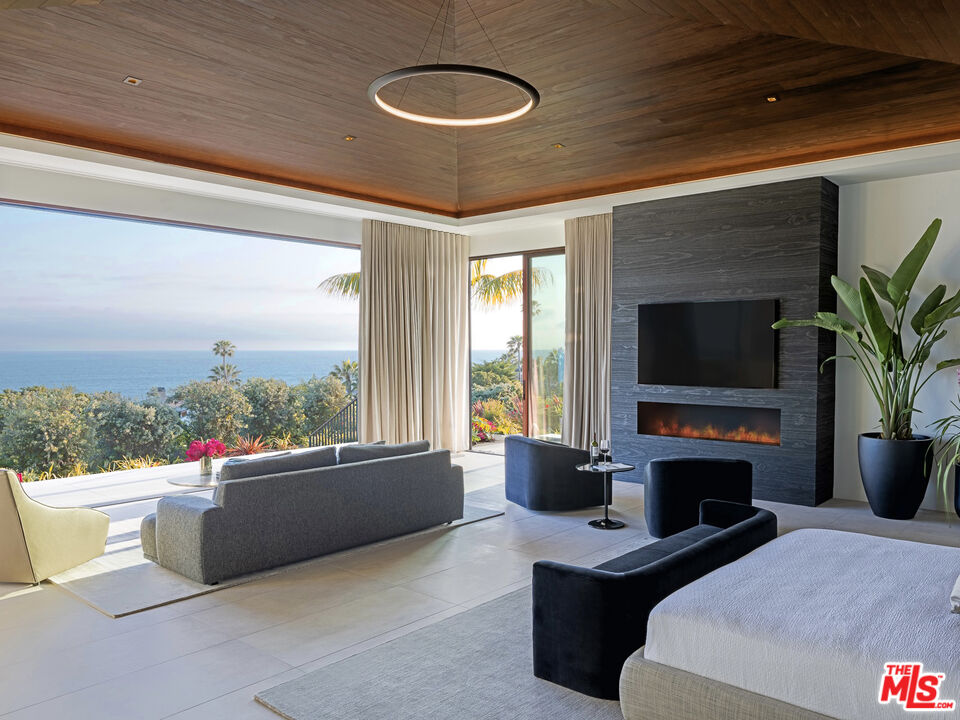 11809 Ellice Street Malibu, CA 90265 - Photo 7 of 39