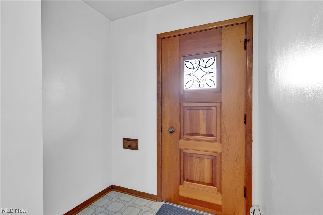 4786 Roadoan Road Cleveland, OH 44144 - Photo 3 of 30 Gallery Image 3