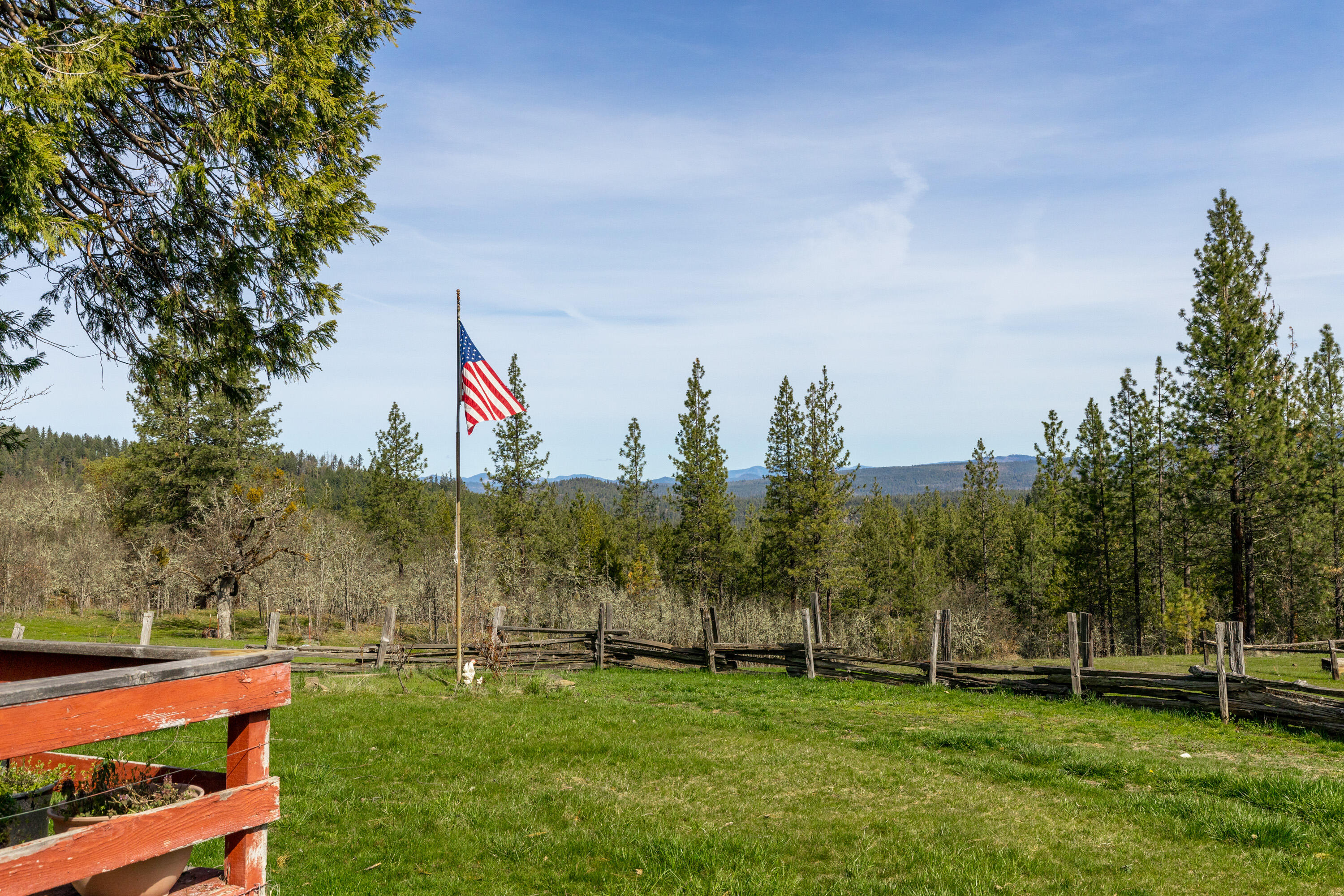 2150 North Obenchain Road Eagle Point, OR 97524 - Photo 28 of 69 28_NO_28