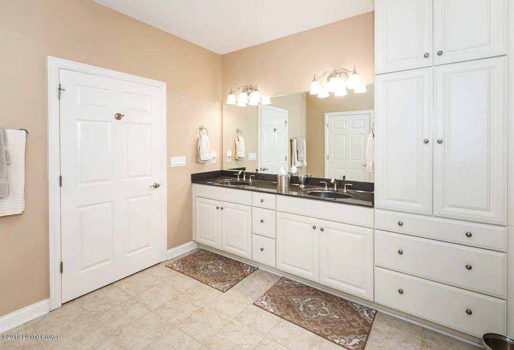 10704 Riva Road Louisville, KY 40223 - Photo 32 of 67 C6540166-6940-4B2B-9001-E43D7668F35A