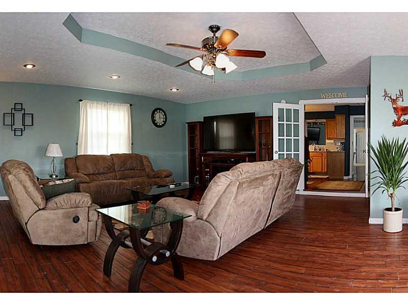 19480 Lamong Road Sheridan, IN 46069 - Photo 4 of 24 Gallery Image 4