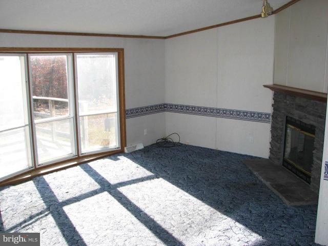287 Brill Road Star Tannery, VA 22654 - Photo 5 of 18 Living Room