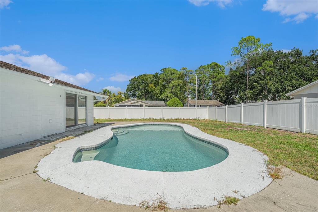 16147 Sagebrush Road Tampa, FL 33618 - Photo 16 of 18 a view of a swimming pool