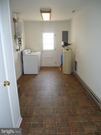 21630 Chicken Point Road Tilghman, MD 21671 - Photo 21 of 25 Interior (General)