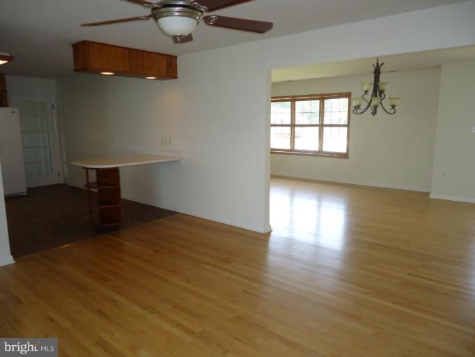 21630 Chicken Point Road Tilghman, MD 21671 - Photo 9 of 25 Interior (General)