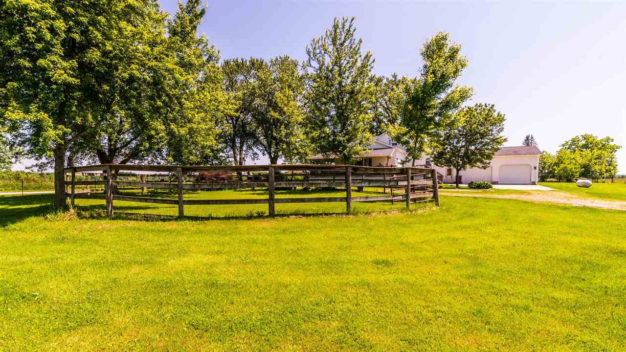 5657 Greenwood Road Avoca, MI 48006 - Photo 8 of 67 50084391-7.JPG